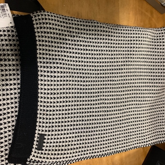 Coach Scarf-New with tags - Picture 3 of 6